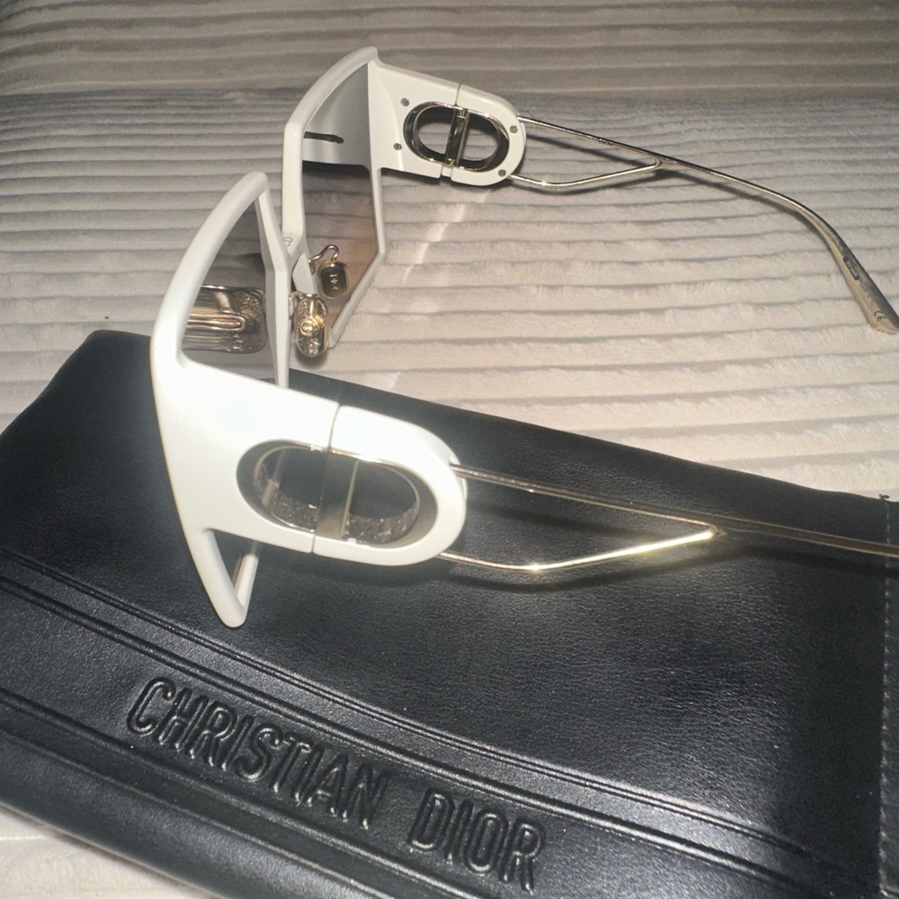 Dior Brown and White Oversized Sunglasses - Picture 3 of 5